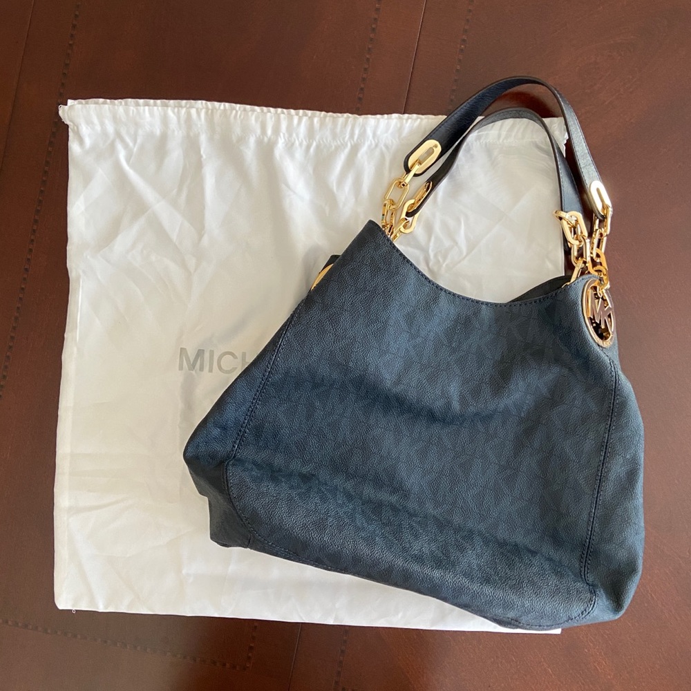 Michael Kors Navy Hobo Style Bag w Multiple Compartments and Gold Tone Hardware